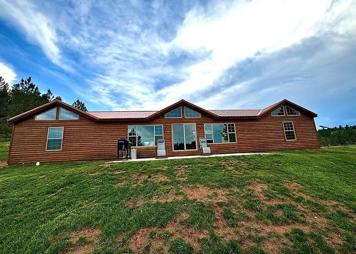 The Lodge At Devils Tower